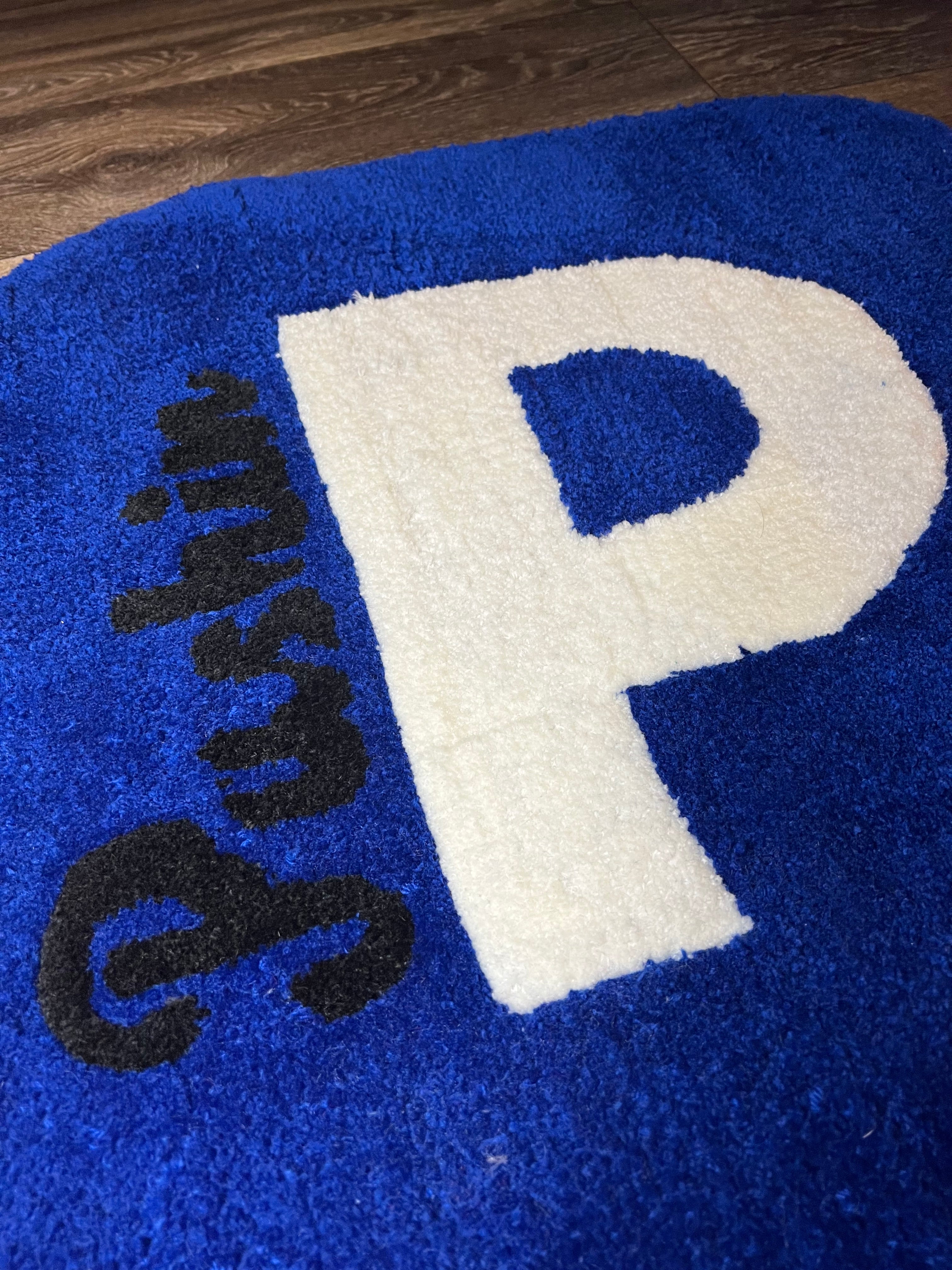 Custom pushing outlet p rug